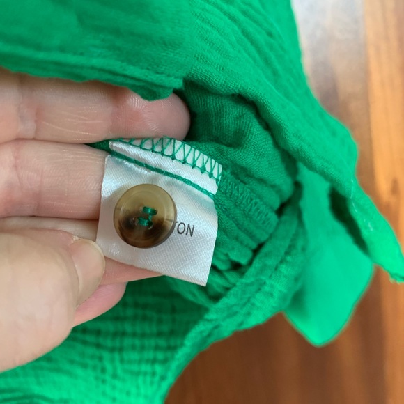 Lacoste Women’s Button down Green - Picture 6 of 6